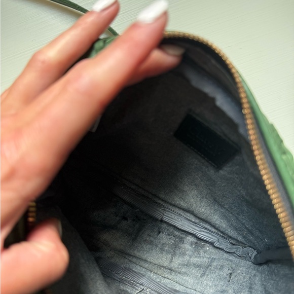 Clare V. Midi Sac Woven Leather Crossbody Green - Picture 8 of 10